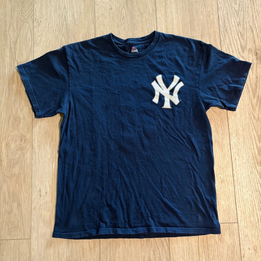 Vintage New York Yankees Derek Jeter #2 T-shirt Size Large